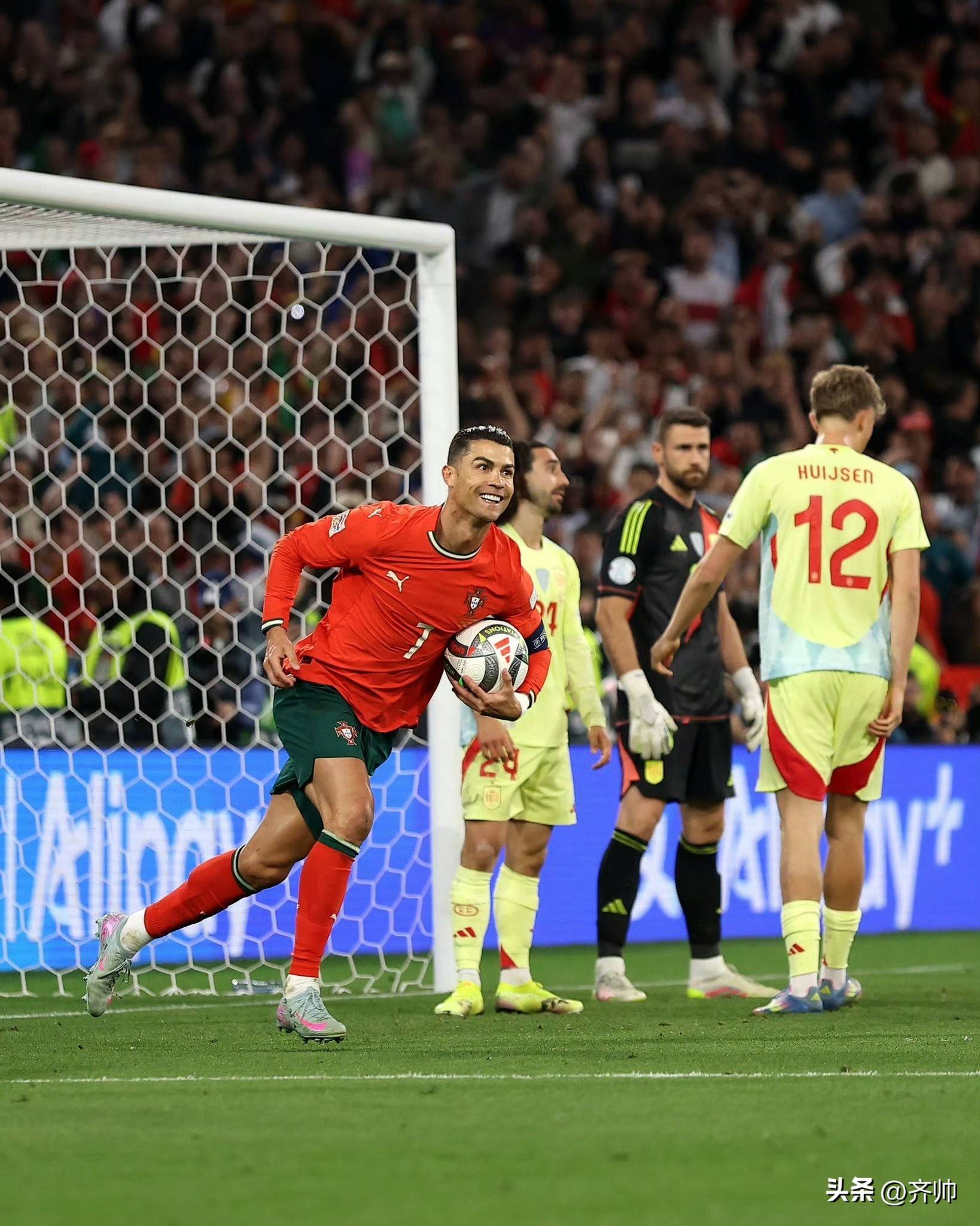 雷速直播-葡萄牙豪胜斯洛伐克,挺进半决赛-第2张图片-雷速官网 雷速直播-葡萄牙豪胜斯洛伐克,挺进半决赛-第2张图片-雷速官网