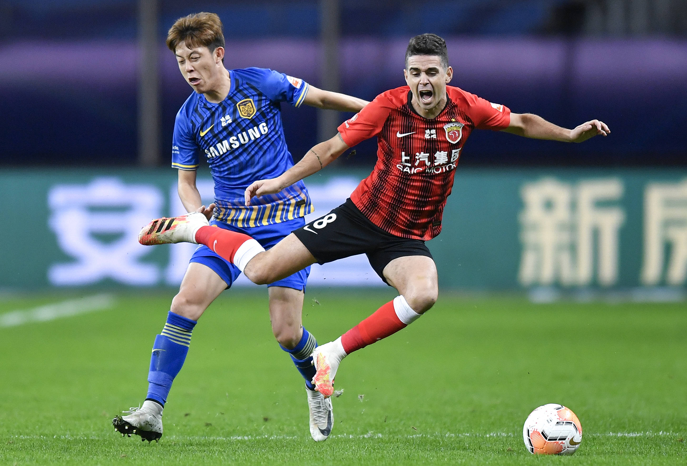 雷速官网下载-上海上港对战广州富力,胜者为王-第1张图片-雷速官网 雷速官网下载-上海上港对战广州富力,胜者为王-第1张图片-雷速官网