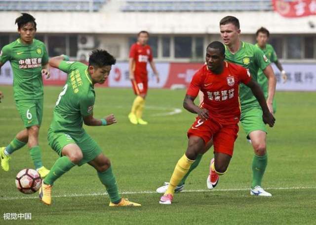 雷速官网-绿城轻松战胜鲁能！超越历史成绩-第2张图片-雷速官网