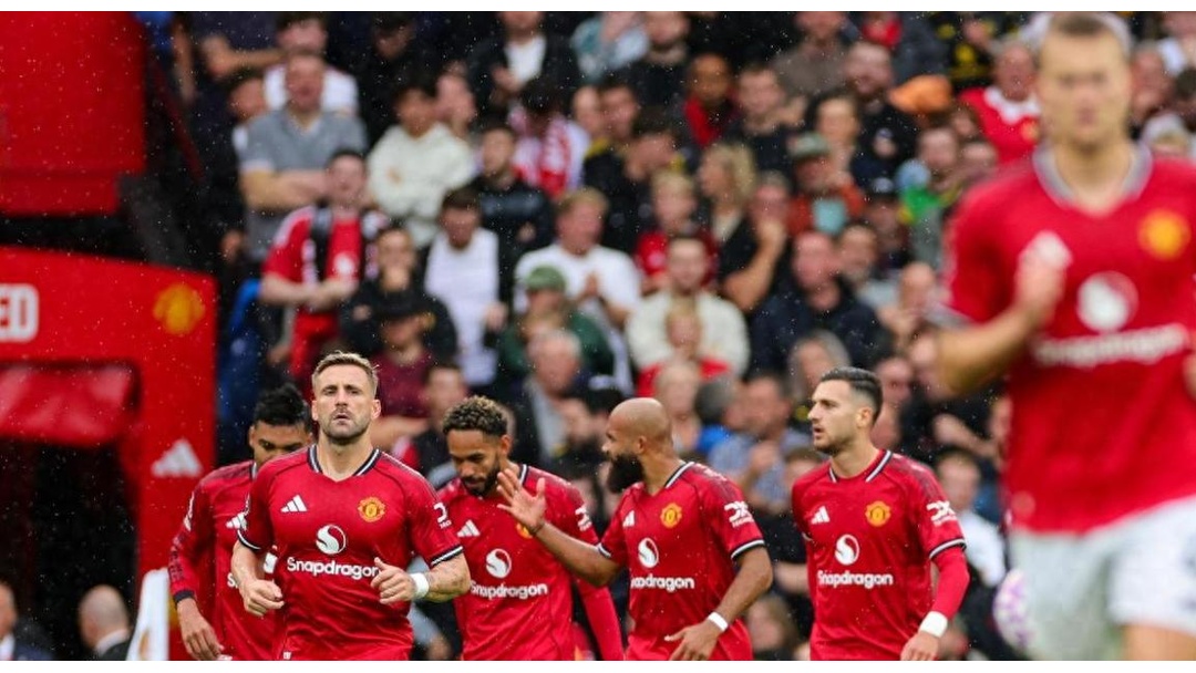 雷速官网-曼联客场逆转获胜，反超热刺-第2张图片-雷速官网