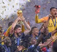 雷速-欧洲国家杯角逐燃情上演,球员拼尽全力赢得胜利-第2张图片-雷速官网 雷速-欧洲国家杯角逐燃情上演,球员拼尽全力赢得胜利-第2张图片-雷速官网