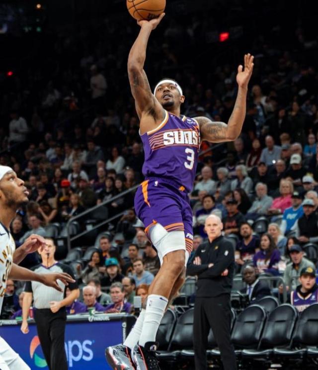 雷速官网-太阳后卫砍下三分制胜球,完成逆转战绩-第1张图片-雷速官网 雷速官网-太阳后卫砍下三分制胜球,完成逆转战绩-第1张图片-雷速官网