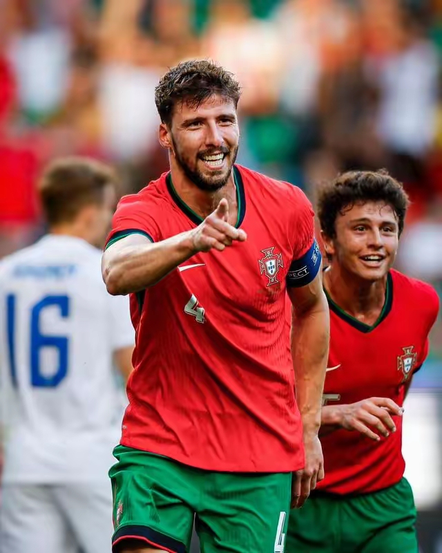 雷速直播-丹麦险胜奥地利，小组第二出线-第2张图片-雷速官网