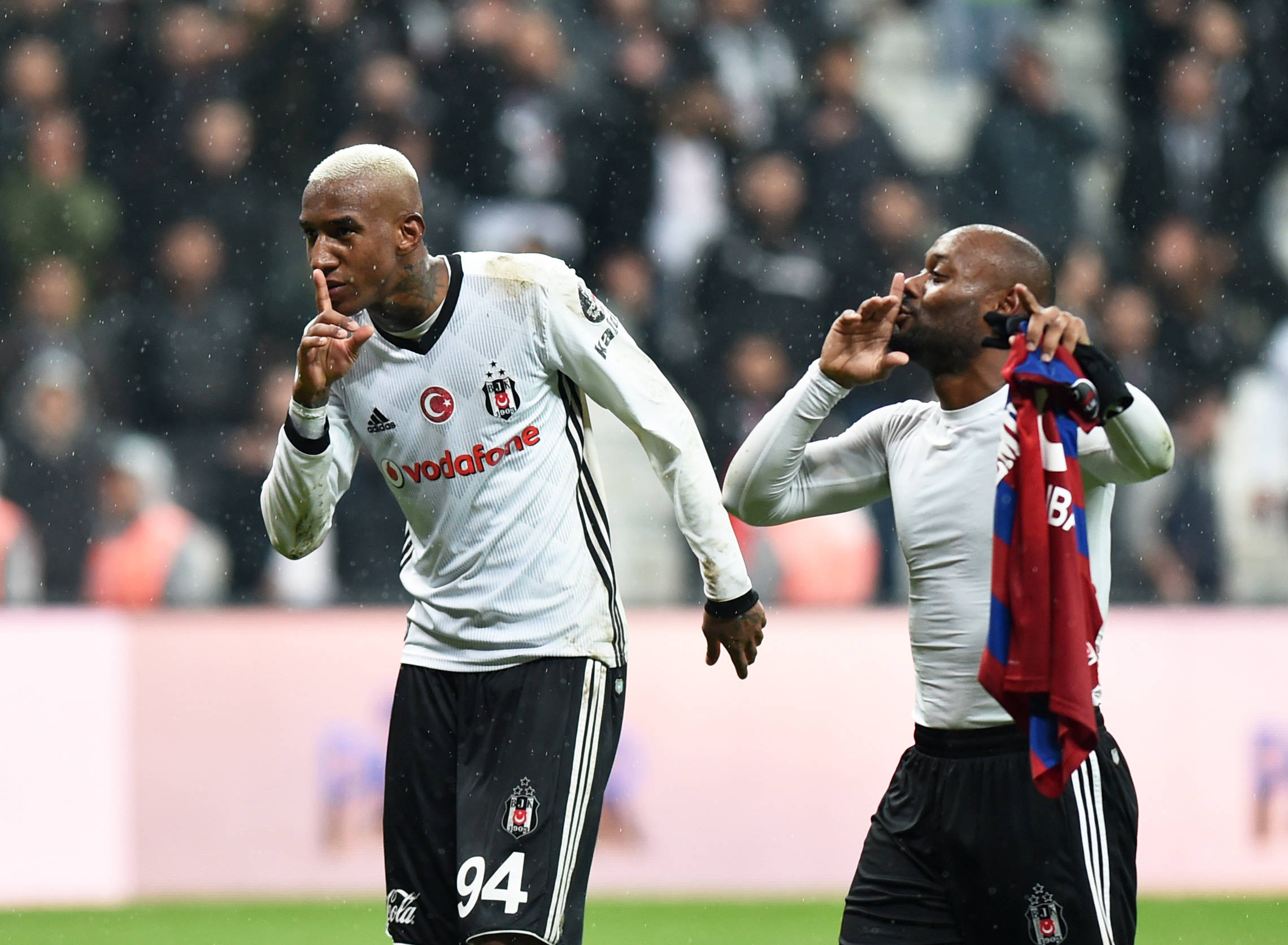 雷速官网-荷兰巨人:阿贾克斯战胜对手晋级联赛-第2张图片-雷速官网 雷速官网-荷兰巨人:阿贾克斯战胜对手晋级联赛-第2张图片-雷速官网