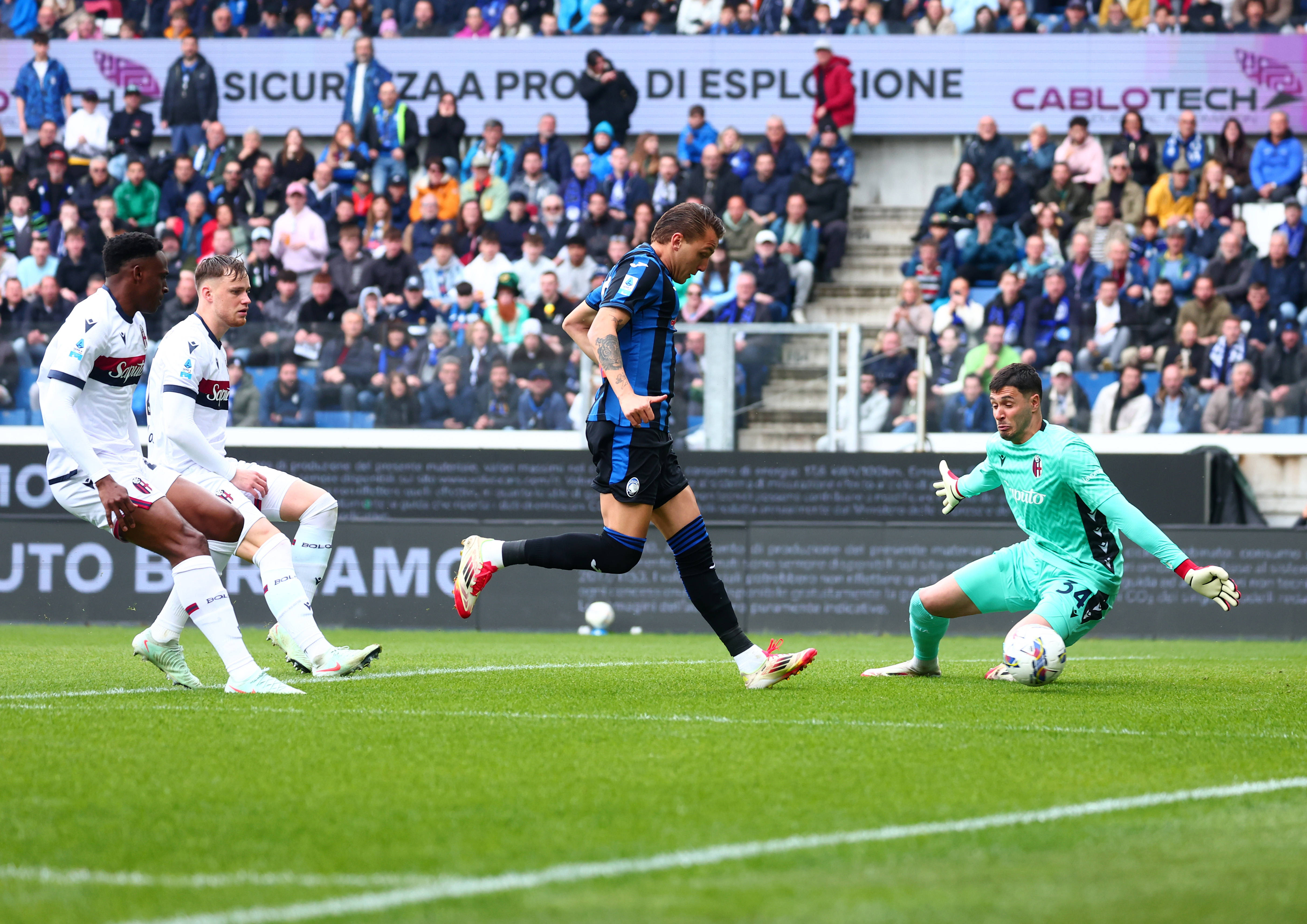 雷速官网下载-罗马客场逼平拉齐奥,积分榜领跑-第1张图片-雷速官网 雷速官网下载-罗马客场逼平拉齐奥,积分榜领跑-第1张图片-雷速官网