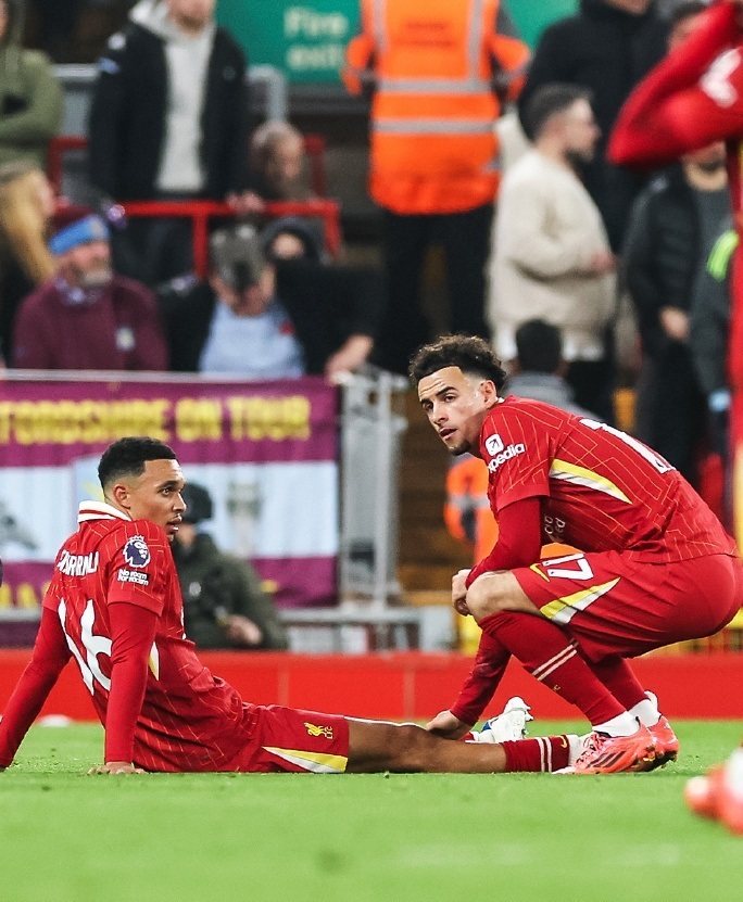 雷速官网-阿斯顿维拉后卫受伤离场，影响球队防线-第2张图片-雷速官网