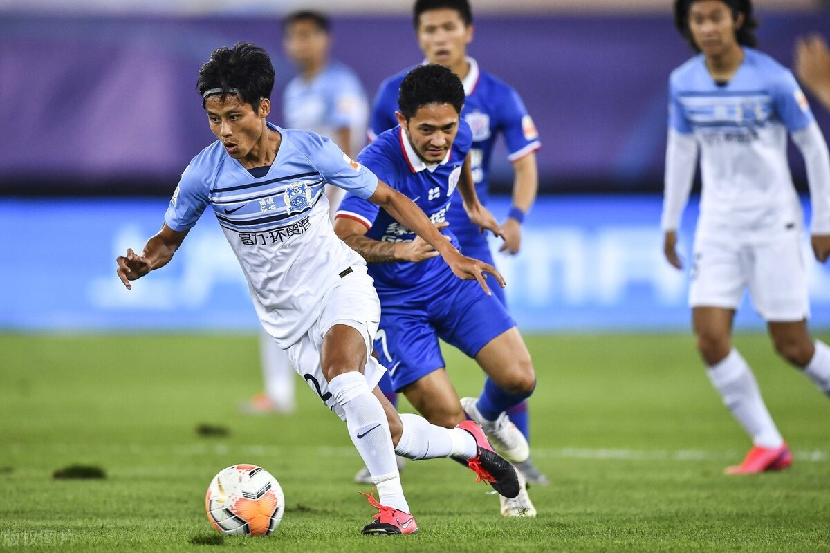 雷速官网-富力迎战申花，胜负难分谁能脱颖而出-第1张图片-雷速官网