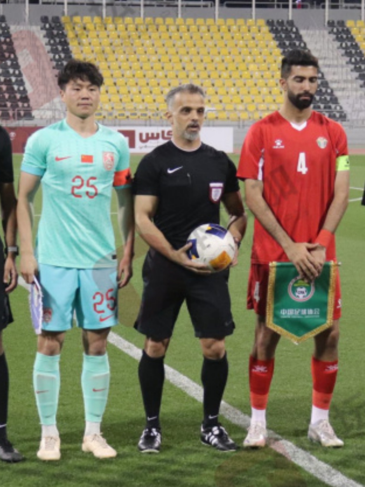 雷速-热那亚球员发挥出色,助球队跻身前列-第1张图片-雷速官网 雷速-热那亚球员发挥出色,助球队跻身前列-第1张图片-雷速官网