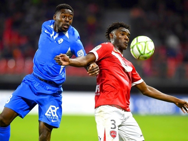 雷速-瓦朗谢纳主场击败尼姆,豪取联赛第四-第2张图片-雷速官网 雷速-瓦朗谢纳主场击败尼姆,豪取联赛第四-第2张图片-雷速官网