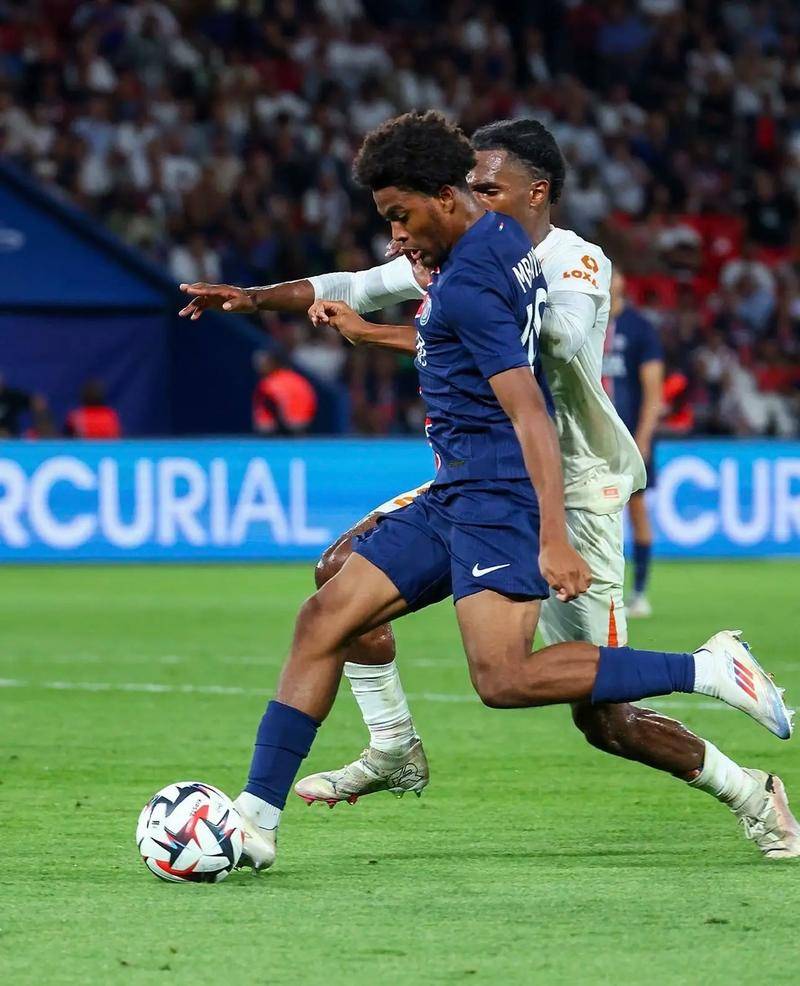 雷速官网下载-昂热球员表现持续稳定！-第2张图片-雷速官网