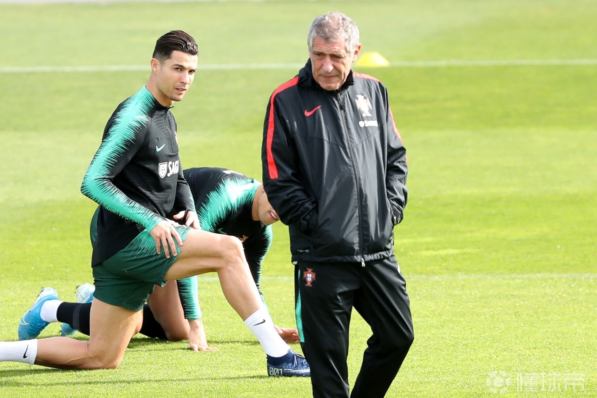 雷速官网-喀麦隆队全面击败对手，欧预赛势如破竹-第2张图片-雷速官网