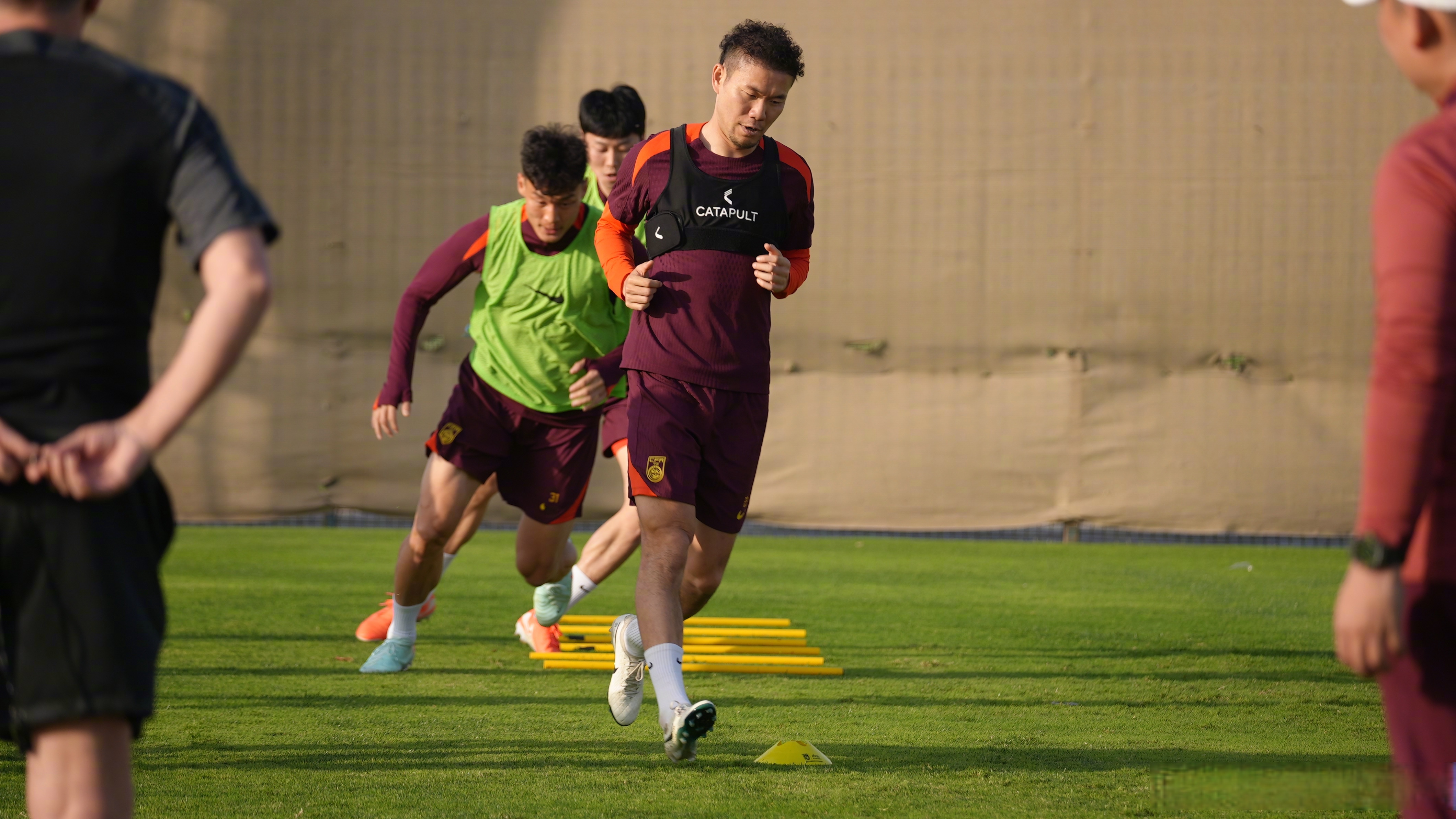 雷速官网-某队主力球员紧急下放,教练组调整战术备战-第1张图片-雷速官网 雷速官网-某队主力球员紧急下放,教练组调整战术备战-第1张图片-雷速官网