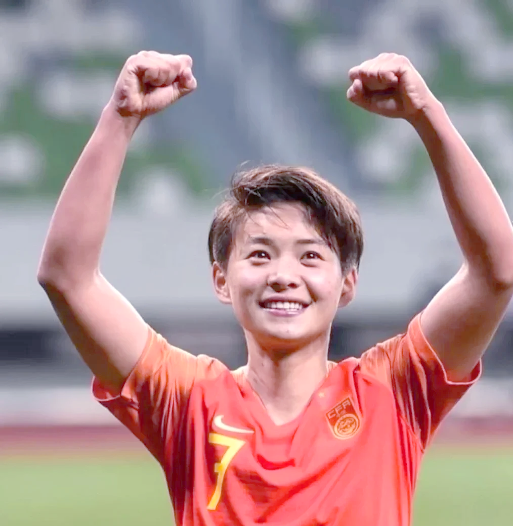 雷速官网-志在必得:女足队员为胜利而奋勇拼搏-第1张图片-雷速官网 雷速官网-志在必得:女足队员为胜利而奋勇拼搏-第1张图片-雷速官网