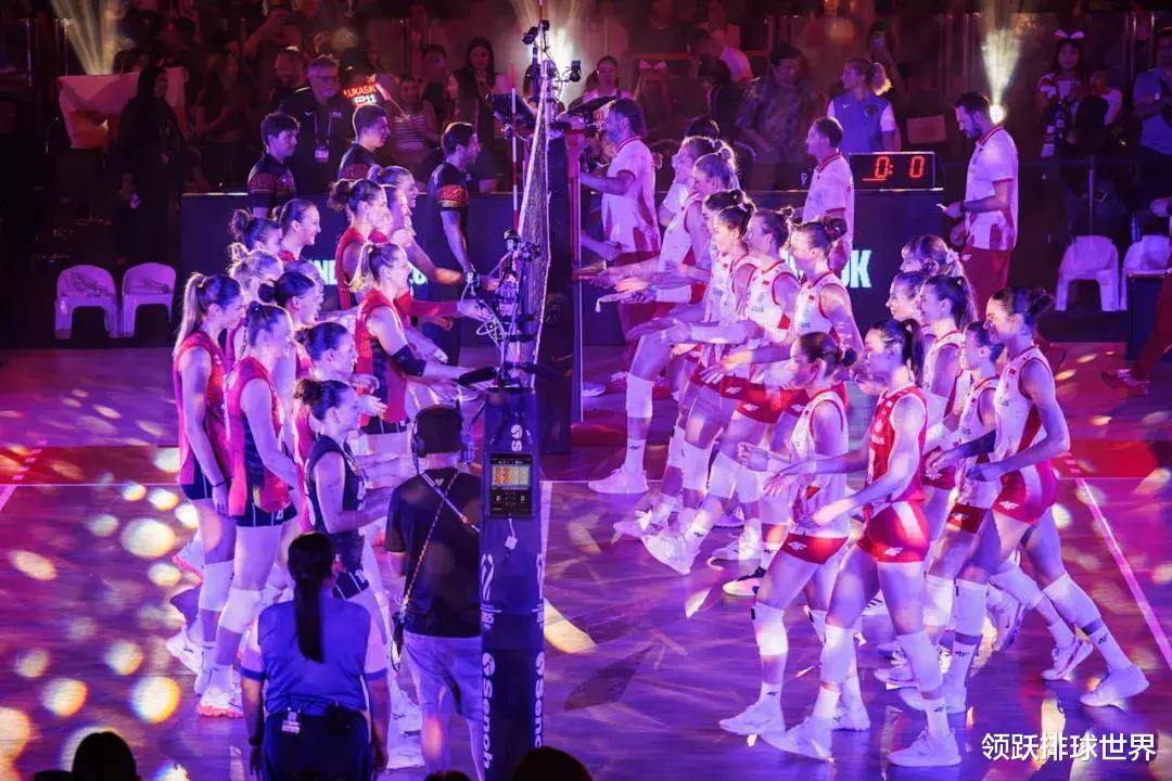 雷速直播-华丽逆袭！球队2:1险胜，晋级淘汰赛-第1张图片-雷速官网