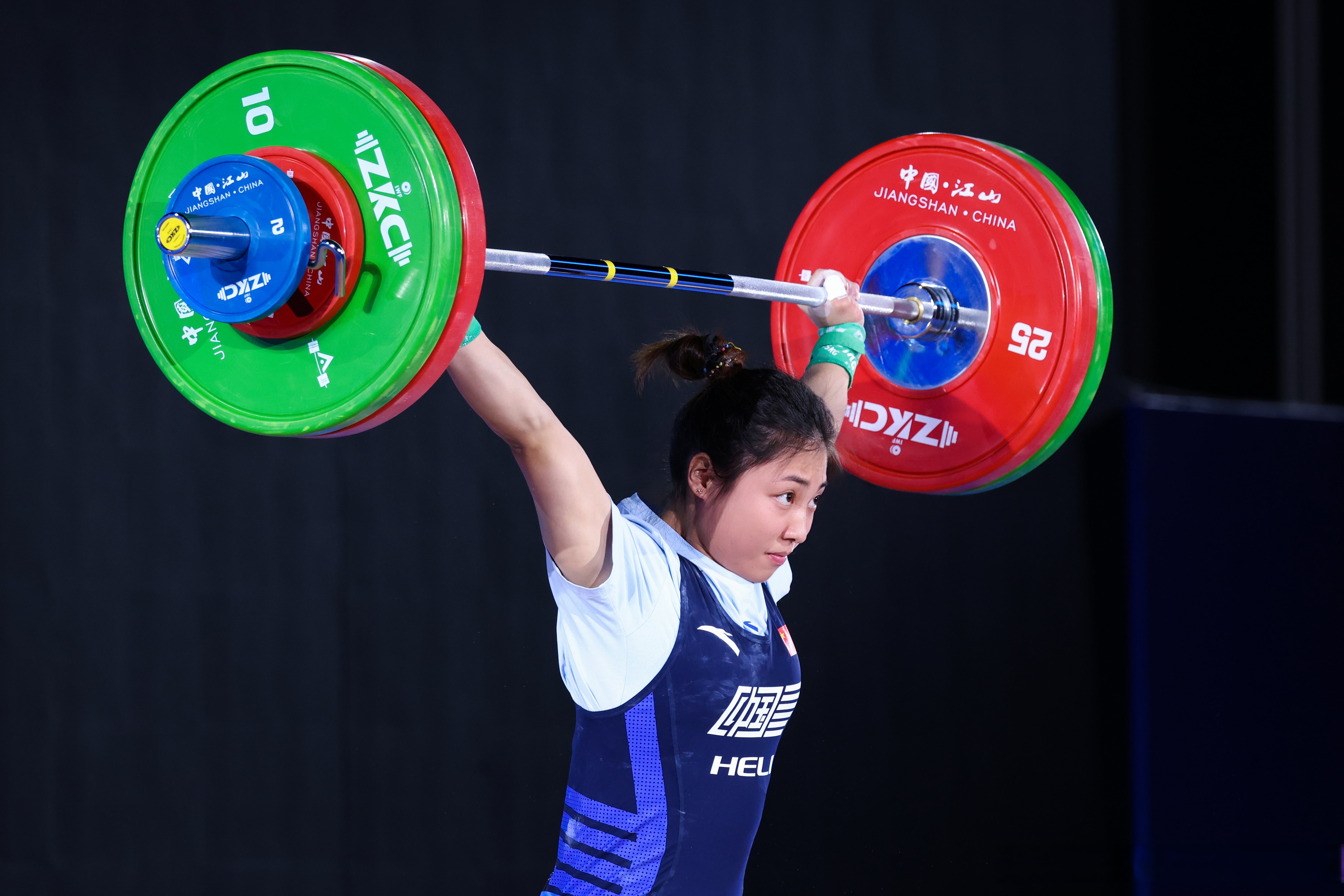 雷速-举重选手助力团体夺冠,领跑全场-第1张图片-雷速官网 雷速-举重选手助力团体夺冠,领跑全场-第1张图片-雷速官网